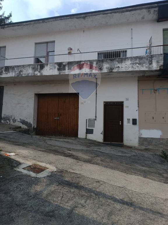 appartamento in vendita a Loreto Aprutino