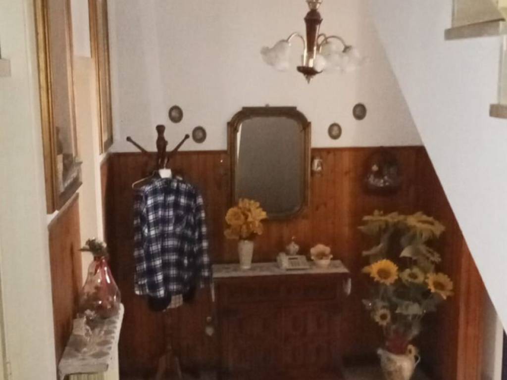 casa indipendente in vendita a Loreto Aprutino in zona Santa Maria in Piano