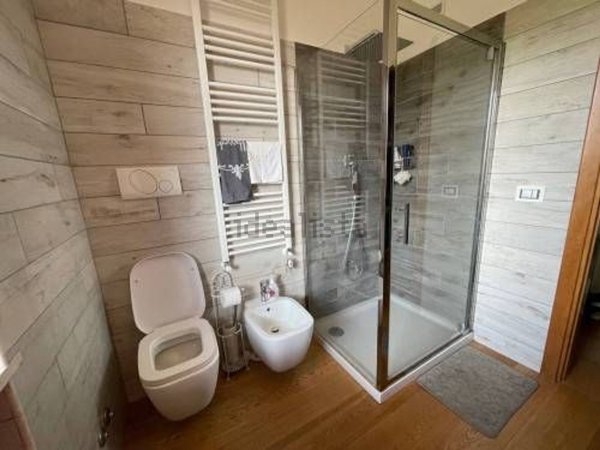 esavano in vendita a Loreto Aprutino