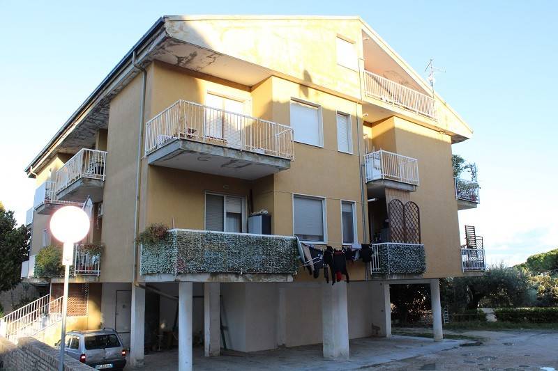 appartamento in vendita a Loreto Aprutino