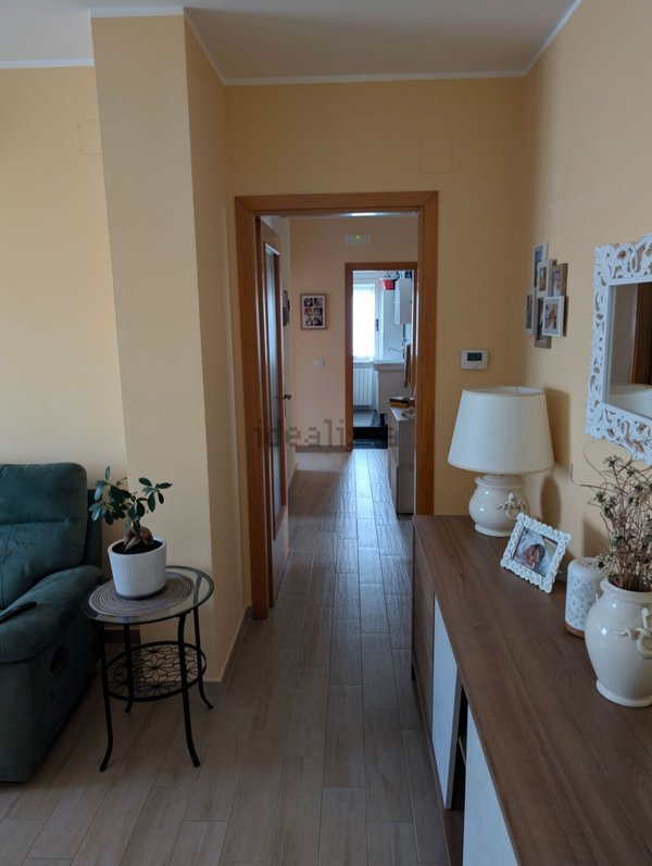 appartamento in vendita a Loreto Aprutino