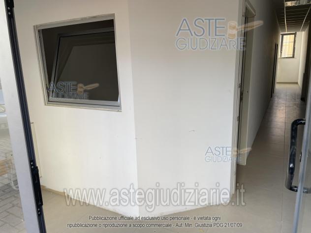 negozio in vendita a Loreto Aprutino in zona Santa Maria in Piano