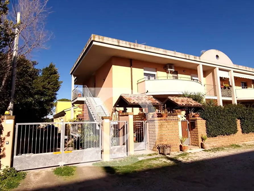 appartamento in vendita a Loreto Aprutino in zona Santa Maria in Piano