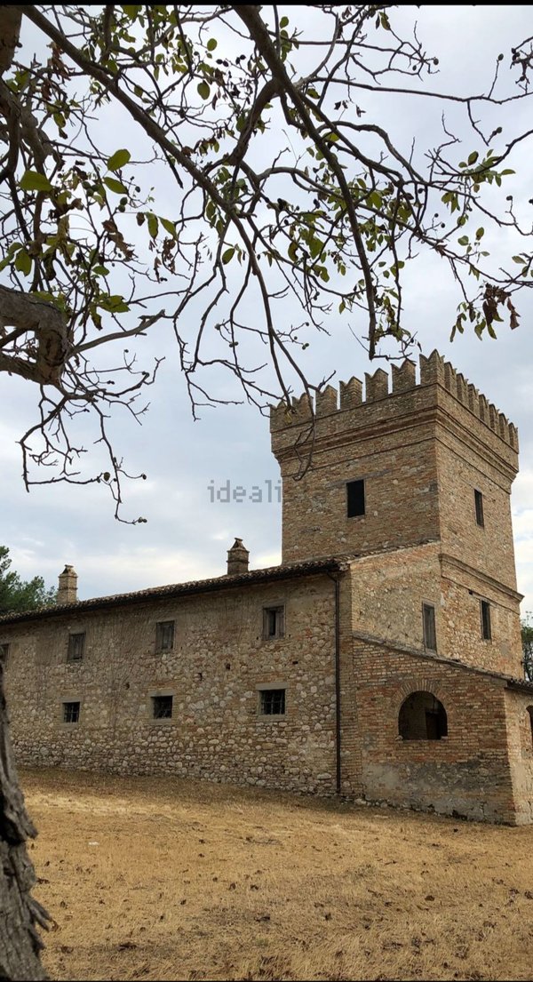 casale in vendita a Loreto Aprutino