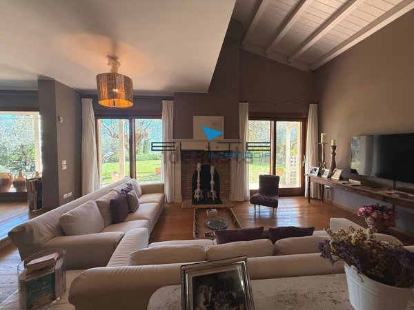 casa indipendente in vendita a Loreto Aprutino