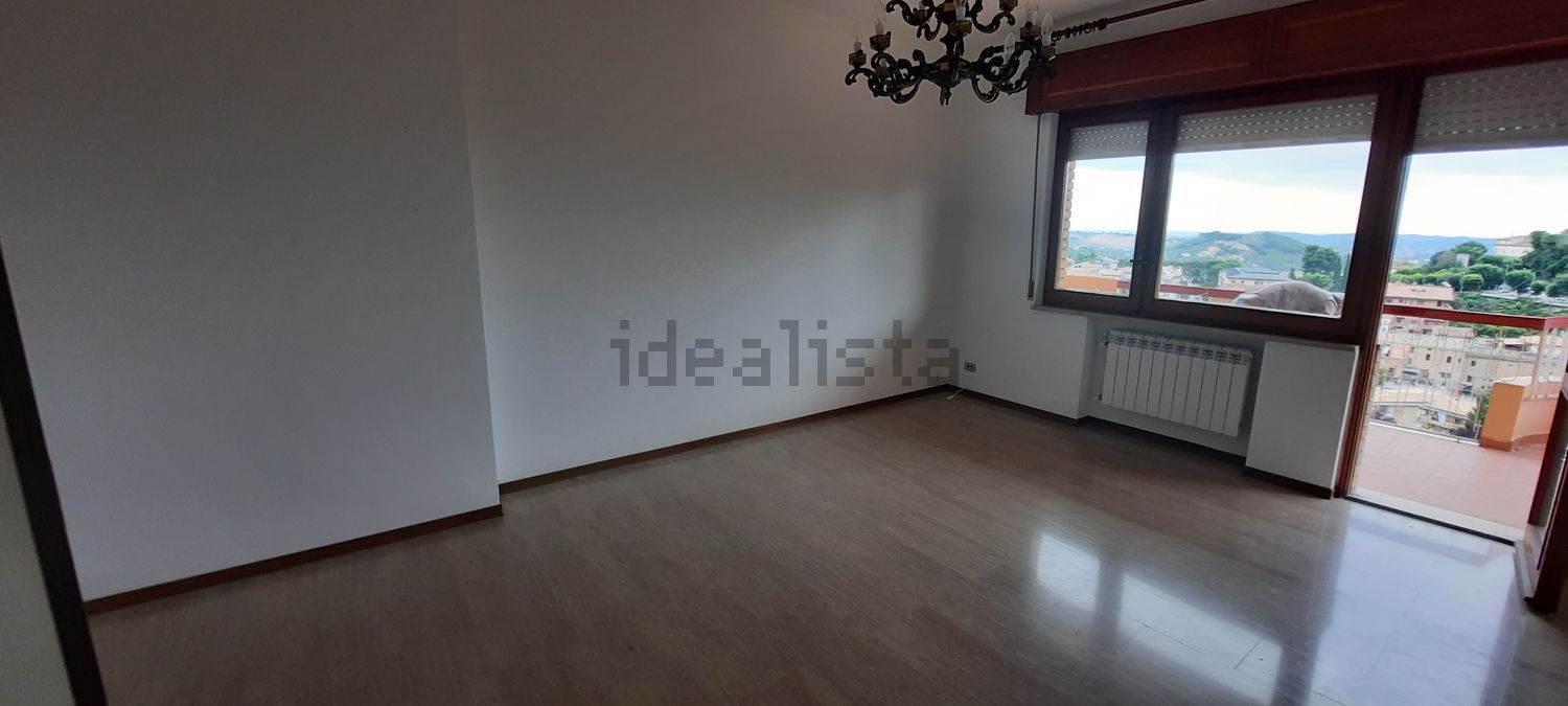 appartamento in vendita a Loreto Aprutino in zona Valle Stella