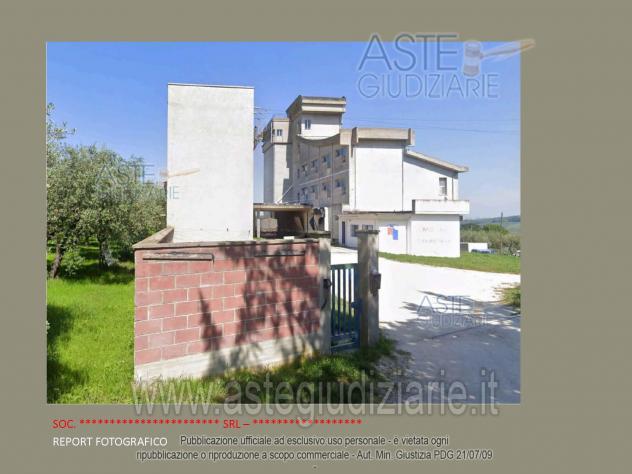 negozio in vendita a Loreto Aprutino in zona Paterno