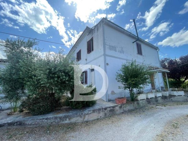 appartamento in vendita a Loreto Aprutino in zona Collepalma