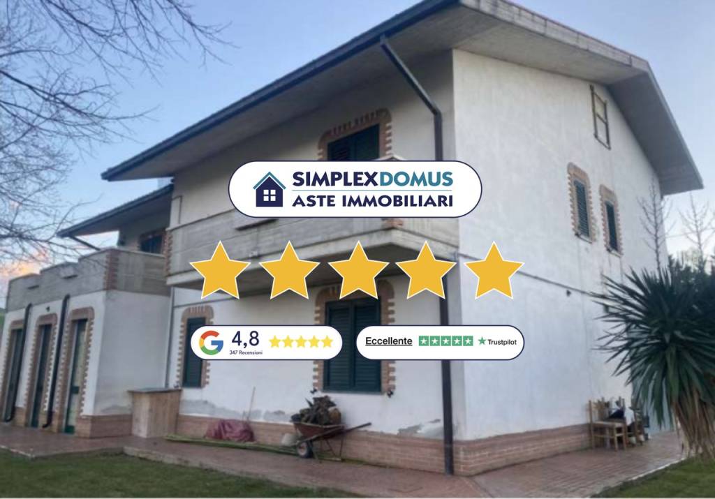 casa indipendente in vendita a Loreto Aprutino