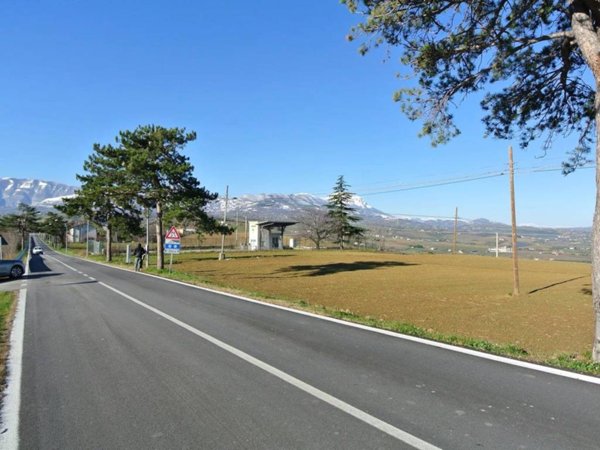 terreno edificabile in vendita a Loreto Aprutino in zona Scrizzetto