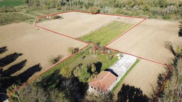casa indipendente in vendita a Loreto Aprutino in zona Cartiera