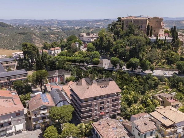 appartamento in vendita a Loreto Aprutino in zona Valle Stella
