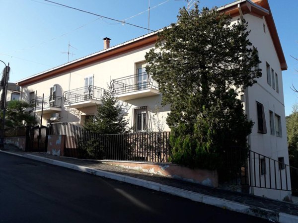 casa indipendente in vendita a Manoppello