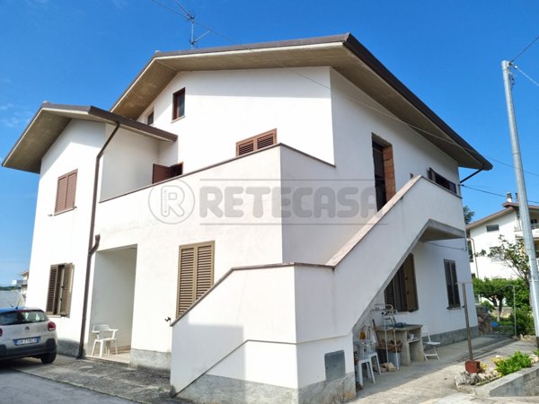 casa indipendente in vendita a Manoppello in zona Manoppello Scalo