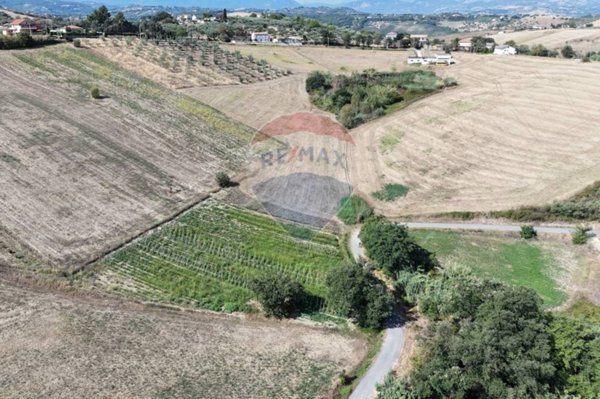 terreno edificabile in vendita a Manoppello