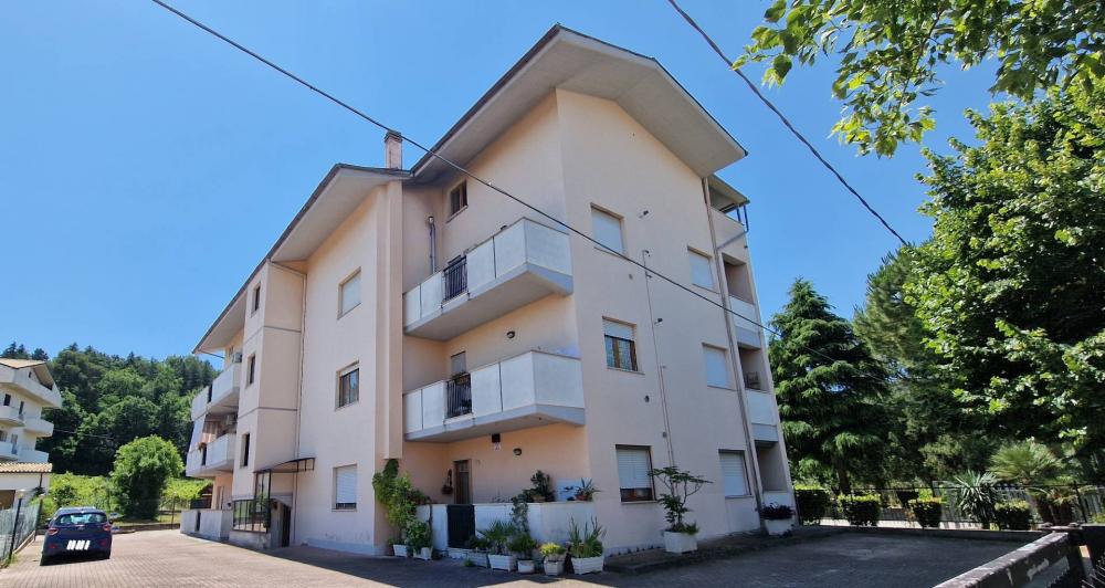 appartamento in vendita a Manoppello in zona Manoppello Scalo