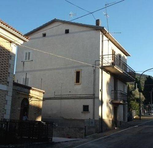 casa indipendente in vendita a Manoppello