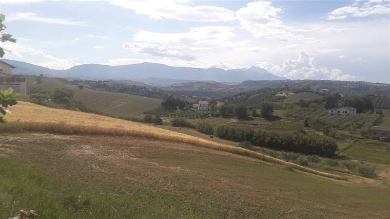 terreno edificabile in vendita a Manoppello