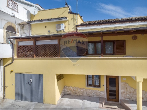 casa indipendente in vendita a Manoppello in zona Manoppello Scalo