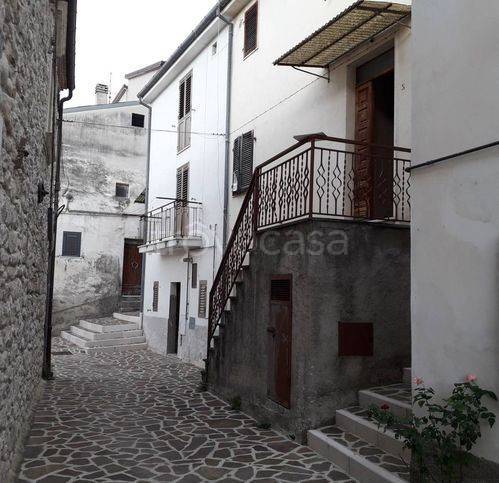 casa indipendente in vendita a Manoppello