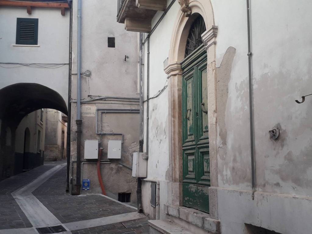 casa indipendente in vendita a Manoppello