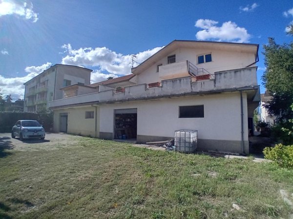 casa indipendente in vendita a Manoppello in zona Manoppello Scalo
