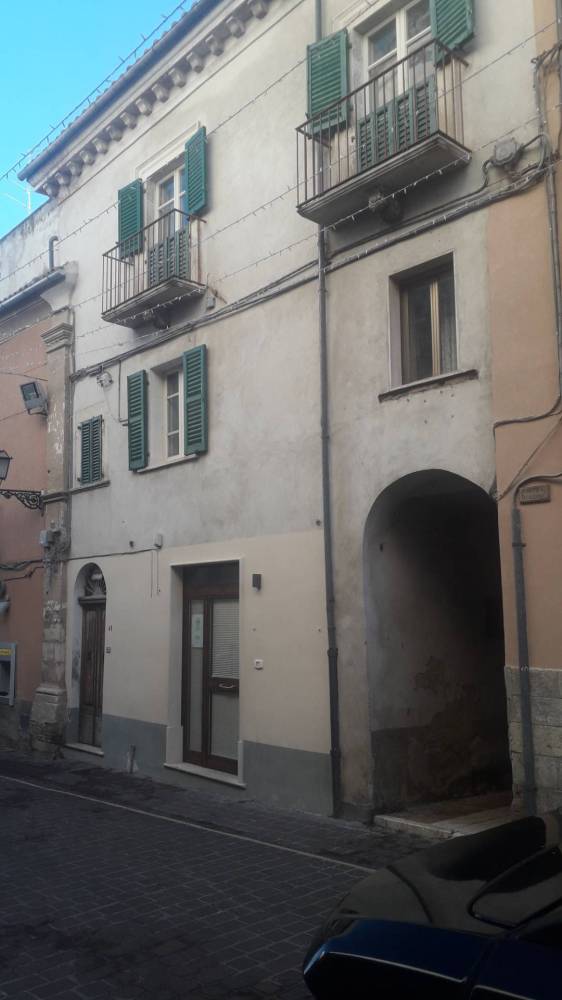 casa indipendente in vendita a Manoppello