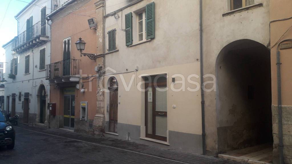 casa indipendente in vendita a Manoppello