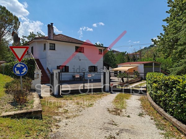 casa indipendente in vendita a Manoppello