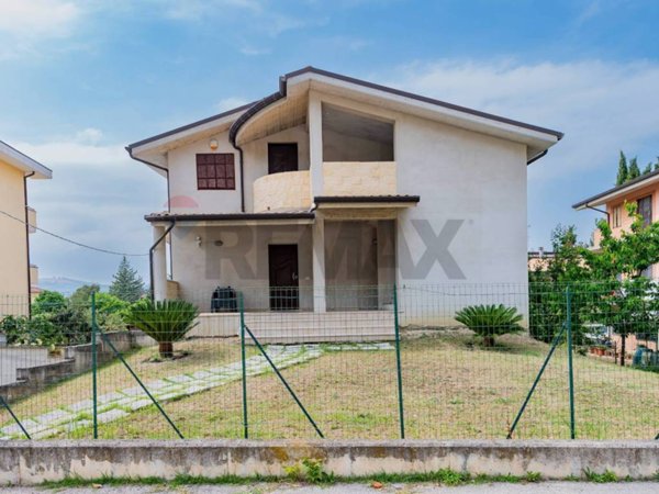 appartamento in vendita a Manoppello in zona Manoppello Scalo