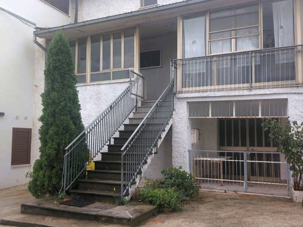 casa indipendente in vendita a Manoppello