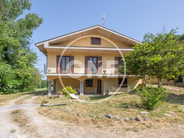 casa indipendente in vendita a Manoppello