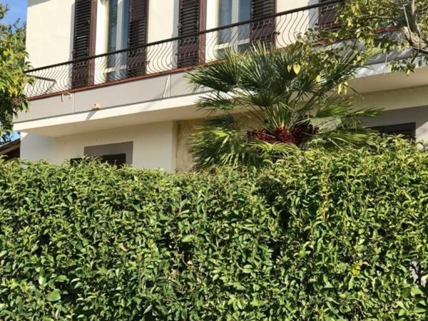 casa indipendente in vendita a Manoppello