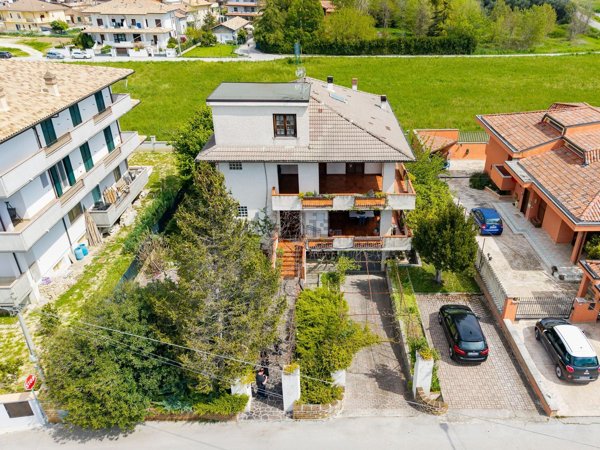 appartamento in vendita a Manoppello in zona Manoppello Scalo