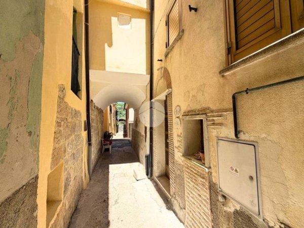 casa indipendente in vendita a Manoppello