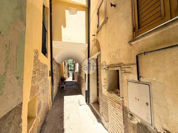 casa semindipendente in vendita a Manoppello