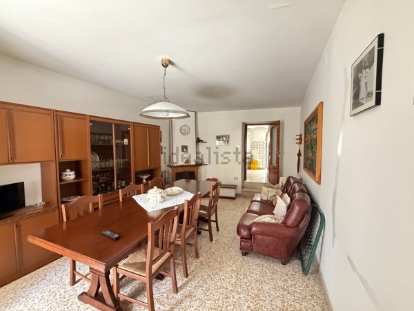 casa indipendente in vendita a Manoppello