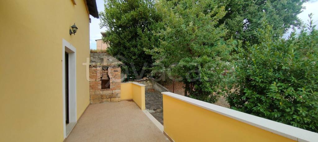 casa indipendente in vendita a Manoppello