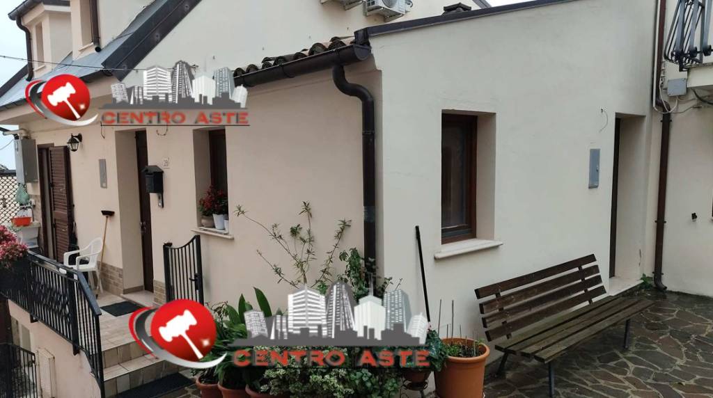 appartamento in vendita a Montebello di Bertona