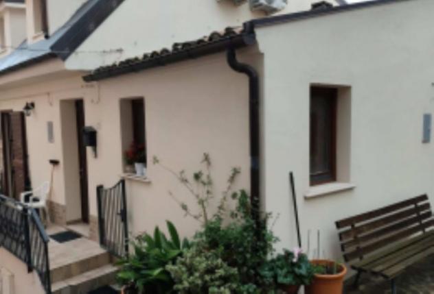 appartamento in vendita a Montebello di Bertona