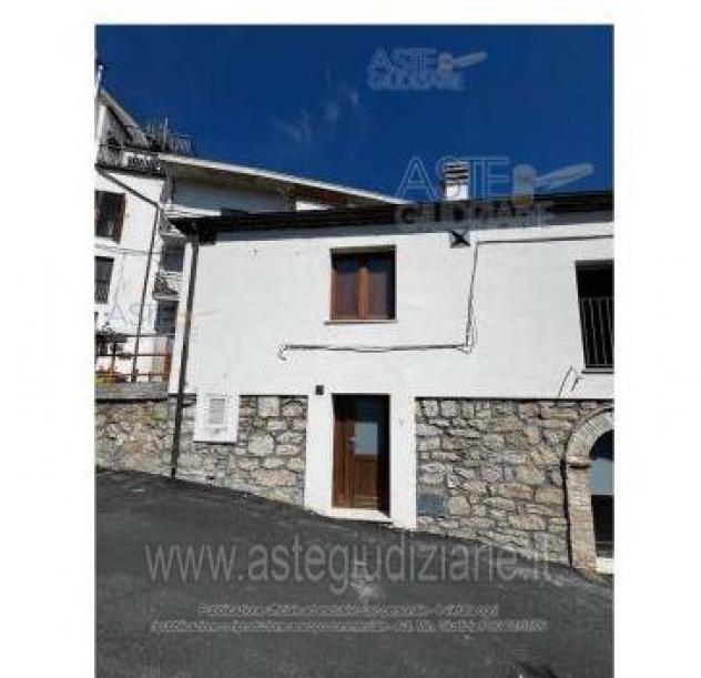 terreno edificabile in vendita a Montebello di Bertona