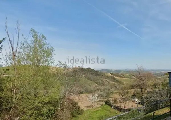 appartamento in vendita a Montebello di Bertona
