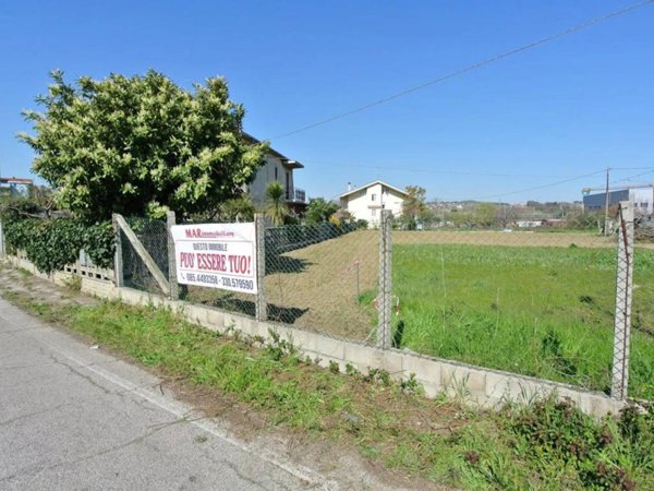 terreno edificabile in vendita a Montesilvano in zona Villa Carmine