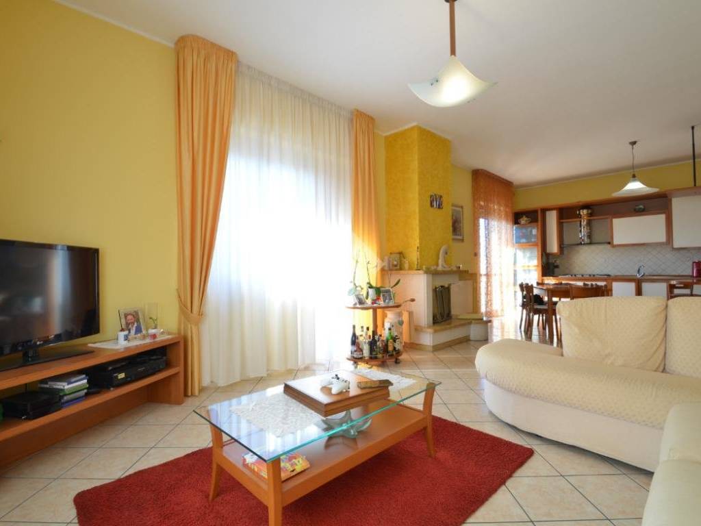 casa indipendente in vendita a Montesilvano