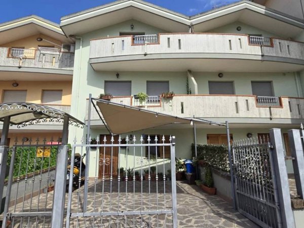 casa indipendente in vendita a Montesilvano in zona Villa Carmine