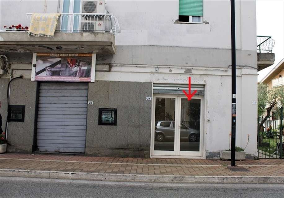negozio in vendita a Montesilvano