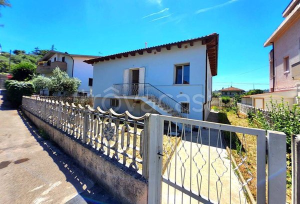 casa indipendente in vendita a Montesilvano