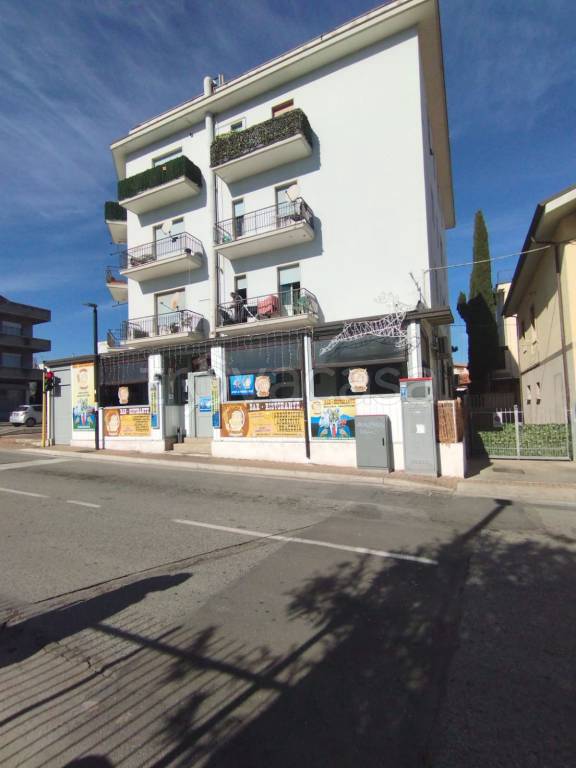 negozio in vendita a Montesilvano