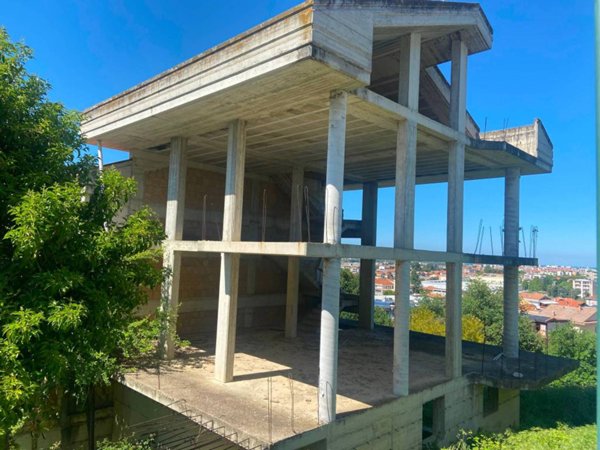 appartamento in vendita a Montesilvano in zona Villa Carmine