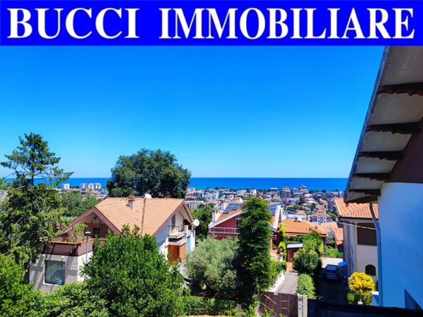 appartamento in vendita a Montesilvano in zona Montesilvano Colle